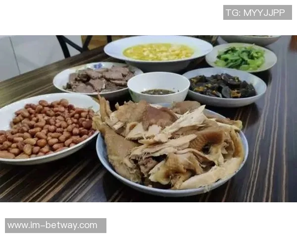 姆巴佩向中国球迷送中秋祝福期待分享月饼和团圆饭的温馨时刻